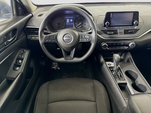 Used 2023 Nissan Altima 2.5 S FWD image 17