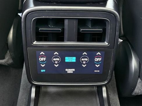 Used 2022 Porsche Taycan GTS image 18