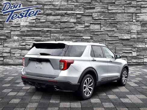 Certified 2023 Ford Explorer ST-Line w/ Class IV Trailer Tow Package AWD/4WD image 3