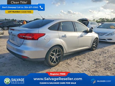Used 2017 Ford Focus SEL FWD image 4