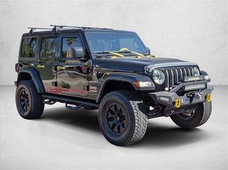 Used 2019 Jeep Wrangler Unlimited Sahara AWD/4WD video 3