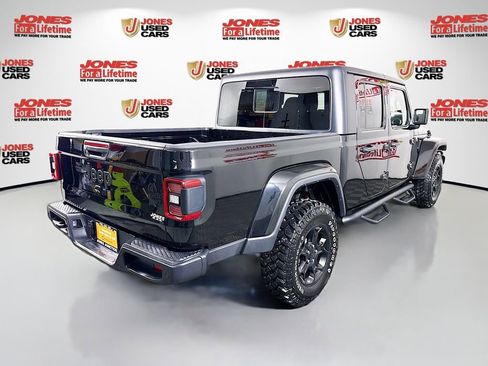 Used 2023 Jeep Gladiator Willys image 17