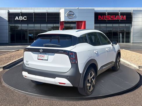 New 2026 Nissan Kicks SV FWD image 5