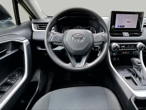 Used 2023 Toyota RAV4 LE FWD image 6