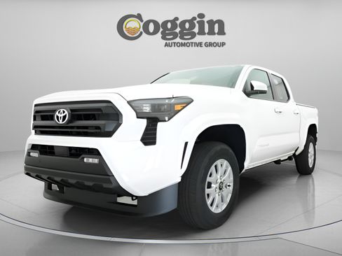 Used 2025 Toyota Tacoma SR5 w/ SR5 Upgrade Package RWD image 16