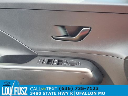 Used 2025 Hyundai Kona SEL FWD image 23