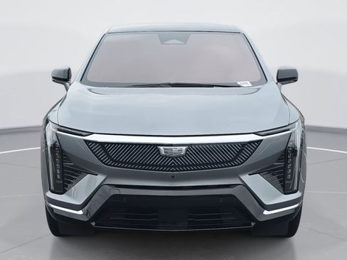 Certified 2025 Cadillac Optiq Luxury 1 image 8
