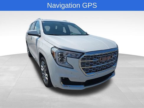 Used 2023 GMC Terrain Denali AWD/4WD image 8