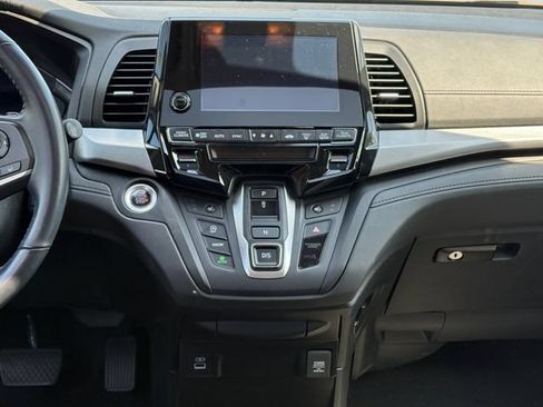 Used 2024 Honda Odyssey EX-L image 11