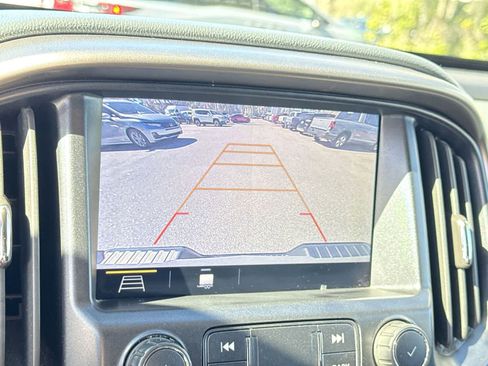 Used 2020 Chevrolet Colorado Z71 image 20