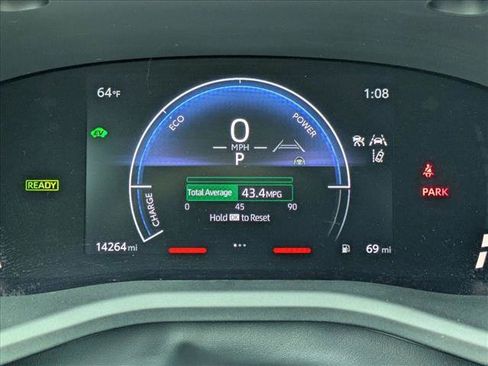 Used 2025 Toyota Camry SE FWD image 11