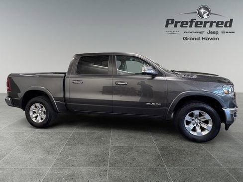 Used 2022 RAM 1500 Laramie AWD/4WD image 8