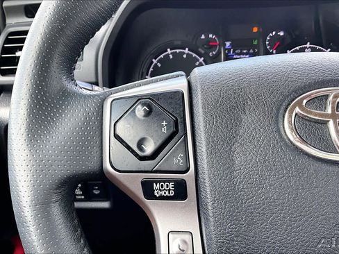 Used 2022 Toyota 4Runner SR5 RWD image 23