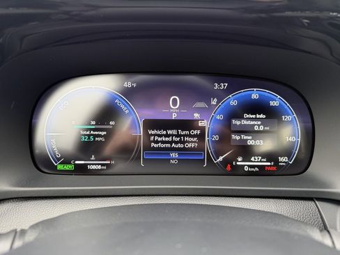 Used 2025 Toyota Crown Signia image 15