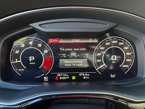 Used 2021 Audi RS Q8 w/ Black Optic Package AWD/4WD image 17