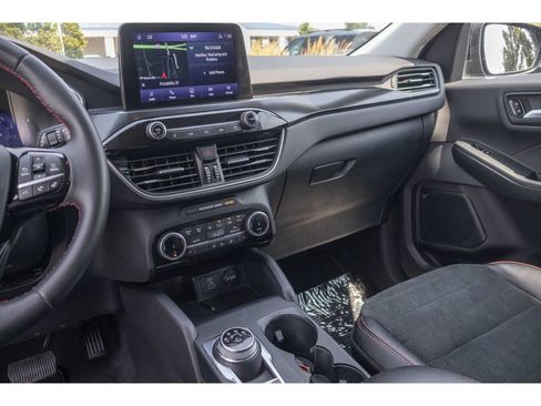 Used 2022 Ford Escape SEL w/ SEL Stealth AWD Package image 23