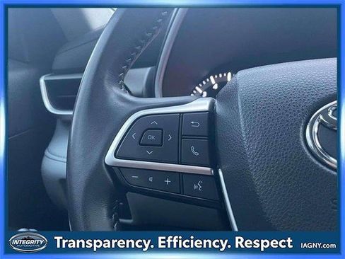 Certified 2023 Toyota Highlander XLE image 23
