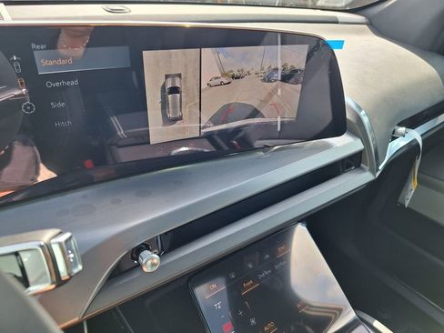 New 2026 Cadillac Vistiq Luxury image 22