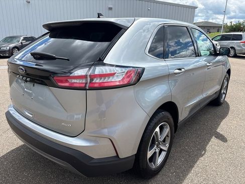 Used 2024 Ford Edge SEL w/ Convenience Package AWD/4WD image 7