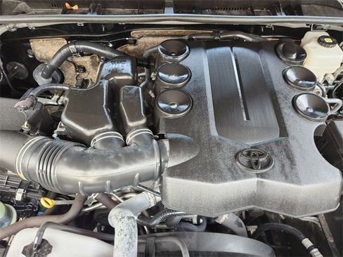 Certified 2024 Toyota 4Runner TRD Off-Road Premium image 21