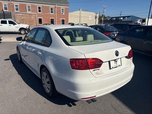 Used 2014 Volkswagen Jetta SE image 3