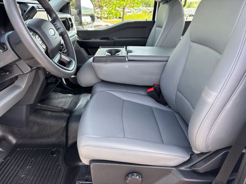 Used 2025 Ford F250 XL AWD/4WD image 19