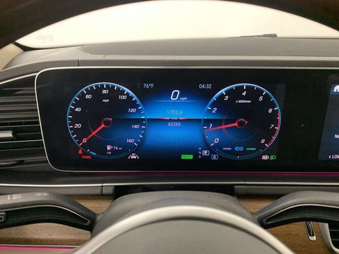 Used 2020 Mercedes-Benz GLS 450 4MATIC image 24