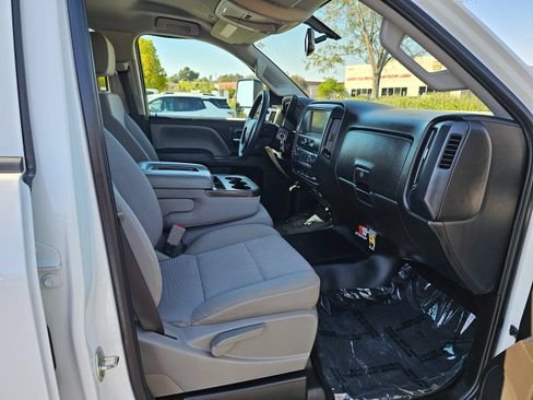 Used 2018 GMC Sierra 3500 4x4 Crew Cab image 29