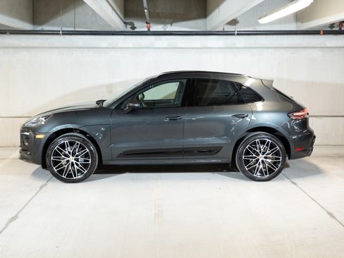 Certified 2026 Porsche Macan AWD/4WD image 3