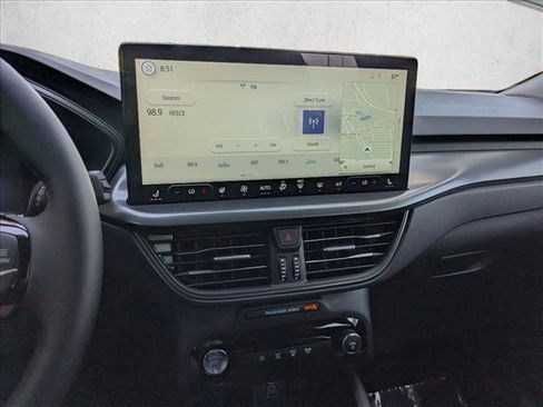 New 2026 Ford Escape SE image 11