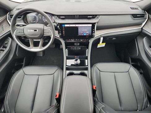 New 2026 Jeep Grand Cherokee Limited w/ Limited Altitude Package RWD image 10