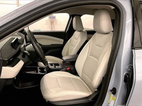 Used 2025 Ford Mustang Mach-E Premium RWD image 24