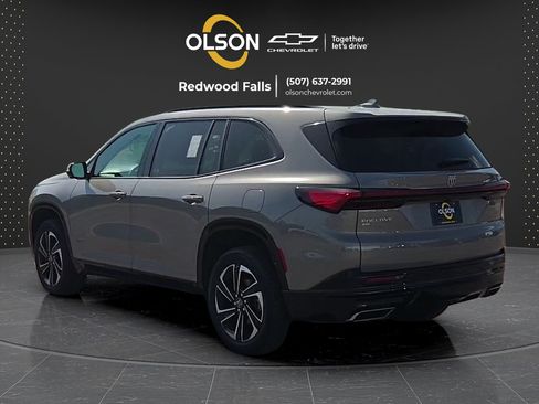 Used 2026 Buick Enclave Sport Touring AWD/4WD image 3