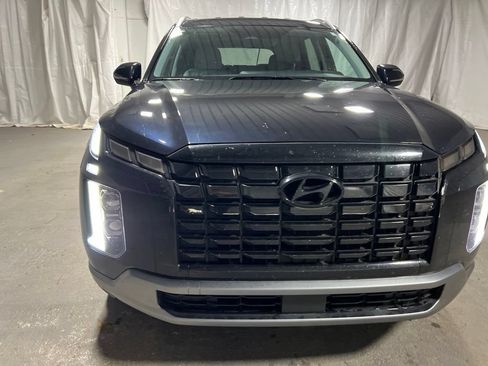 Used 2025 Hyundai Palisade SEL FWD image 2