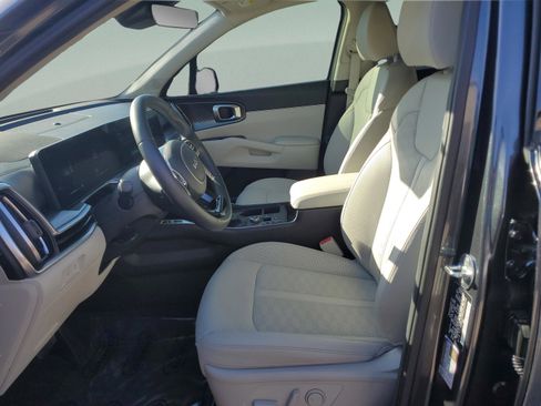 Certified 2024 Kia Sorento EX w/ Panoramic Sunroof Package image 20