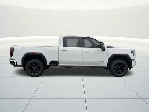 New 2026 GMC Sierra 2500 AT4 w/ AT4 Premium Plus Package image 6