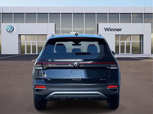 New 2026 Volkswagen Taos SE image 4
