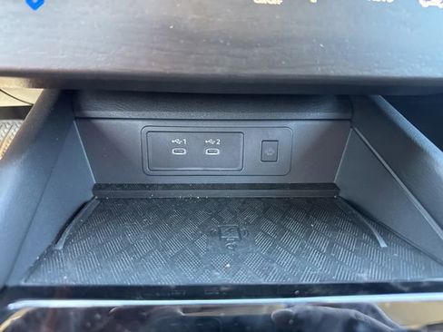 Used 2025 Nissan Murano SV AWD/4WD image 33