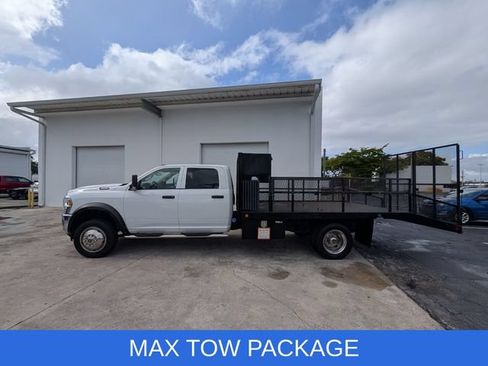 Used 2020 RAM 4500 Tradesman w/ Chrome Appearance Group RWD image 4