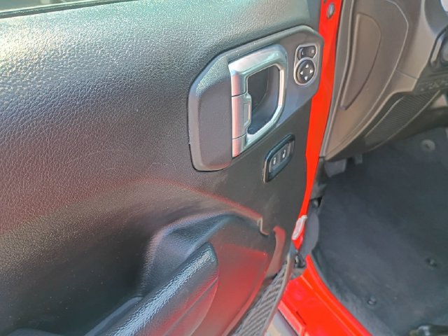 Used 2025 Jeep Wrangler Unlimited Sport AWD/4WD image 11