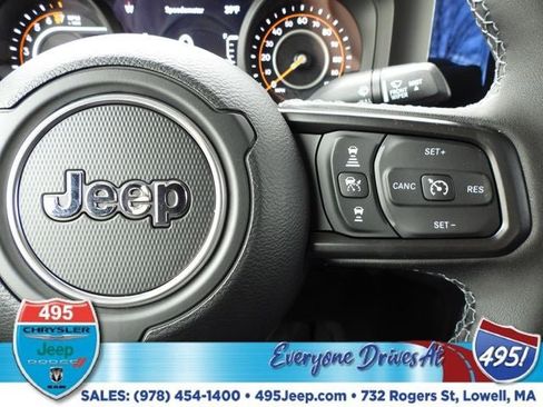 New 2026 Jeep Gladiator Mojave image 19