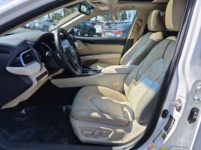 Used 2018 Toyota Camry XLE w/ Driver Assist Package FWD image 16