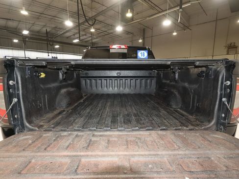 Used 2018 GMC Sierra 1500 SLT w/ SLT Premium Package image 24