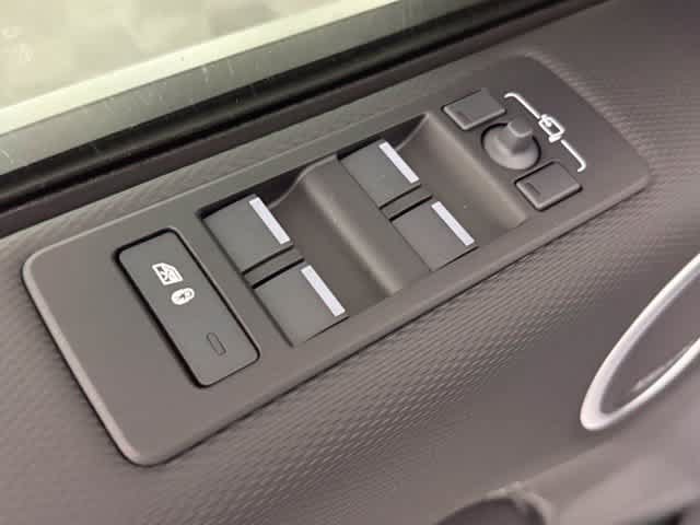 New 2026 Land Rover Discovery Limited Edition AWD/4WD image 21
