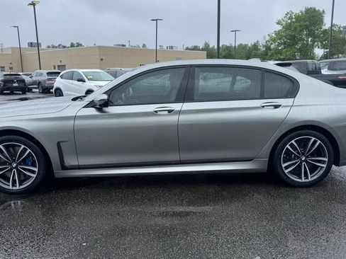 Used 2020 BMW 750i xDrive w/ Executive Package AWD/4WD image 4