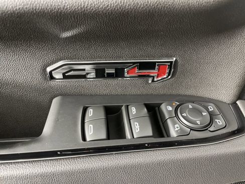 Used 2025 GMC Sierra 1500 AT4 w/ Technology Package image 23