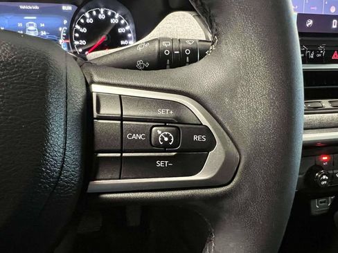 Used 2023 Jeep Compass Latitude AWD/4WD image 24
