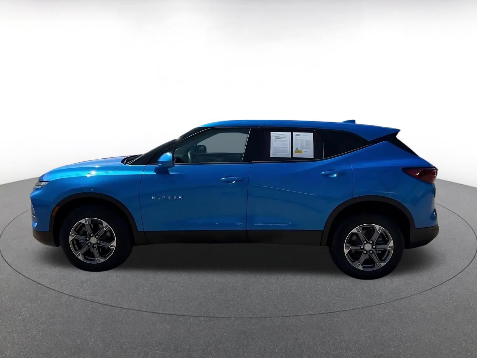 Used 2026 Chevrolet Blazer LT FWD image 8