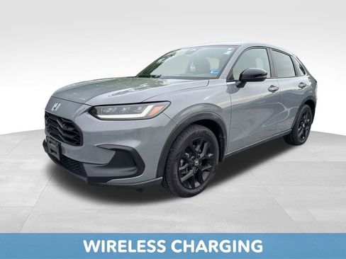 Used 2023 Honda HR-V Sport image 3