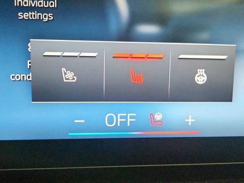 Used 2026 BMW X5 xDrive40i w/ M Sport Package image 27